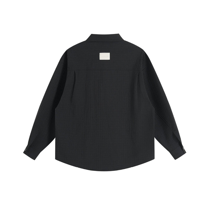 Unisex Oversize Textur-Hemdjacke mit verdeckter Knopfleiste und Statement-Stickerei Echoarchiv