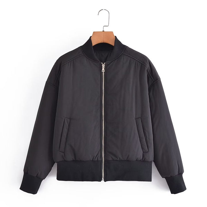 Damen Kurz geschnittene wattierte Blousonjacke mit geripptem Saum – Avenza