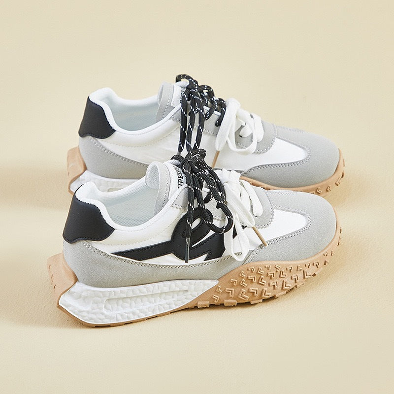 Damen Sportliche Sneakers mit modernem Design und robustem Profil Echo Archiv