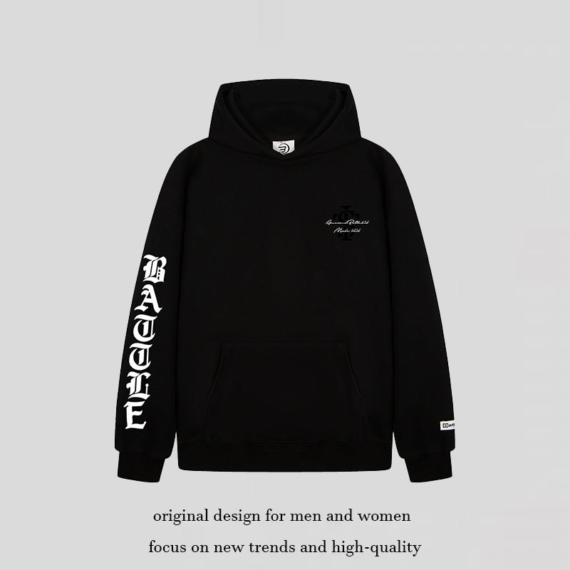 Unisex Oversize-Kapuzenpullover mit Gothic-Ärmelprint und Kängurutasche Echoarchiv