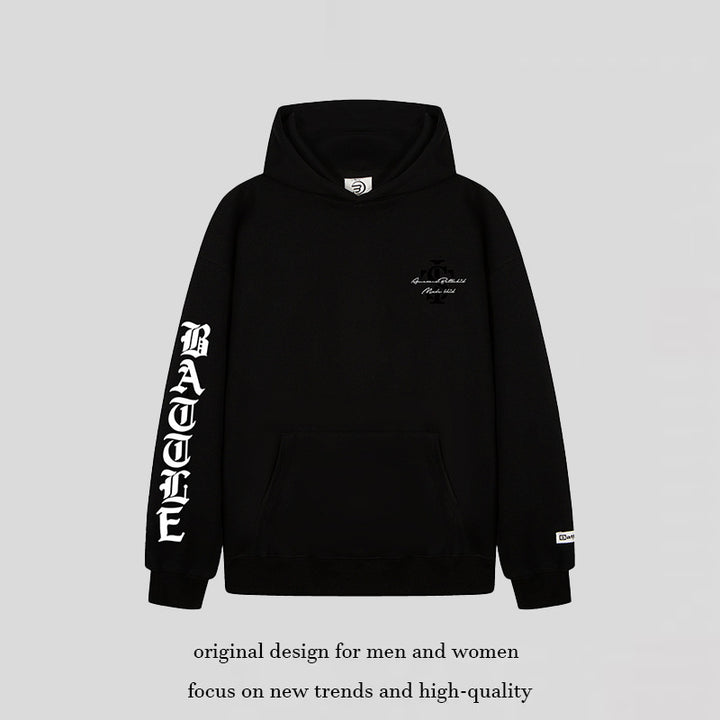 Unisex Oversize-Kapuzenpullover mit Gothic-Ärmelprint und Kängurutasche Echoarchiv