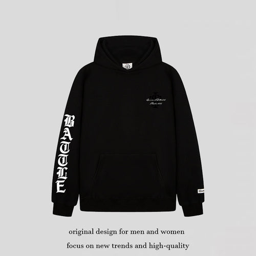 Unisex Oversize-Kapuzenpullover mit Gothic-Ärmelprint und Kängurutasche Echoarchiv