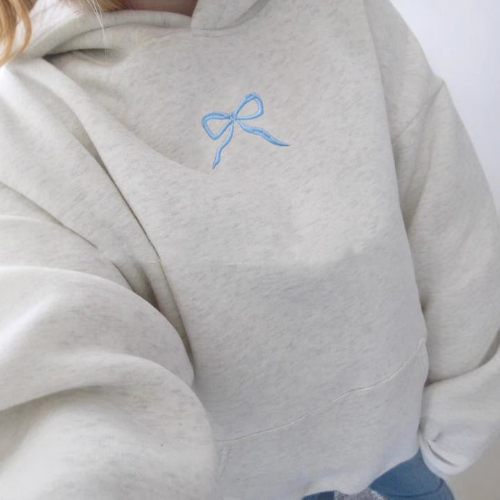 Damen-Hoodie mit floralem Stickdesign und bedrucktem Kapuzenfutter – Auréline