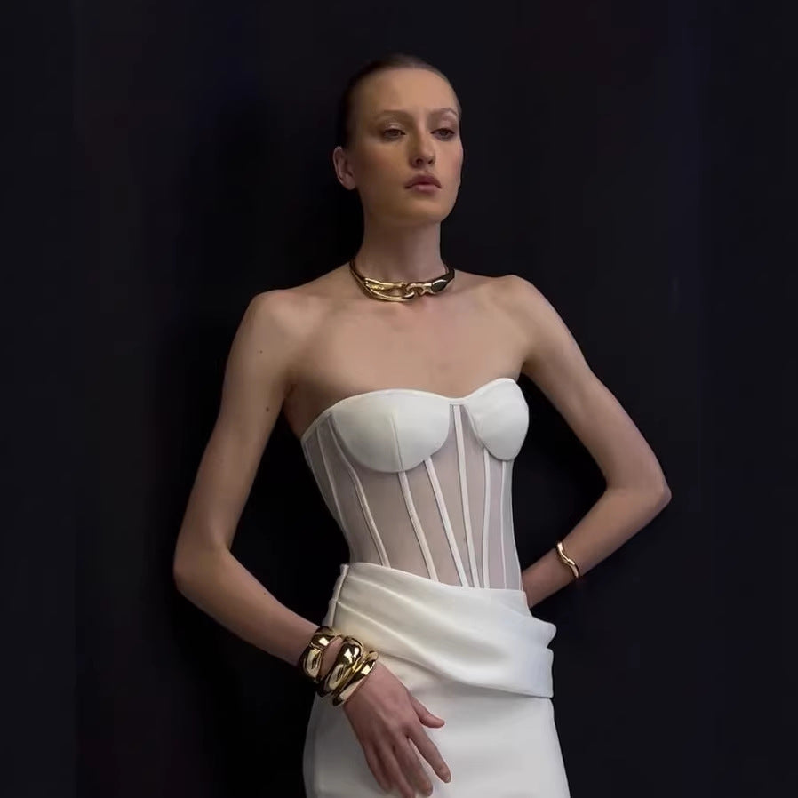 Damen Corsage-Langarmkleid mit elegantem Schnitt und fließendem Rock Echo Archiv