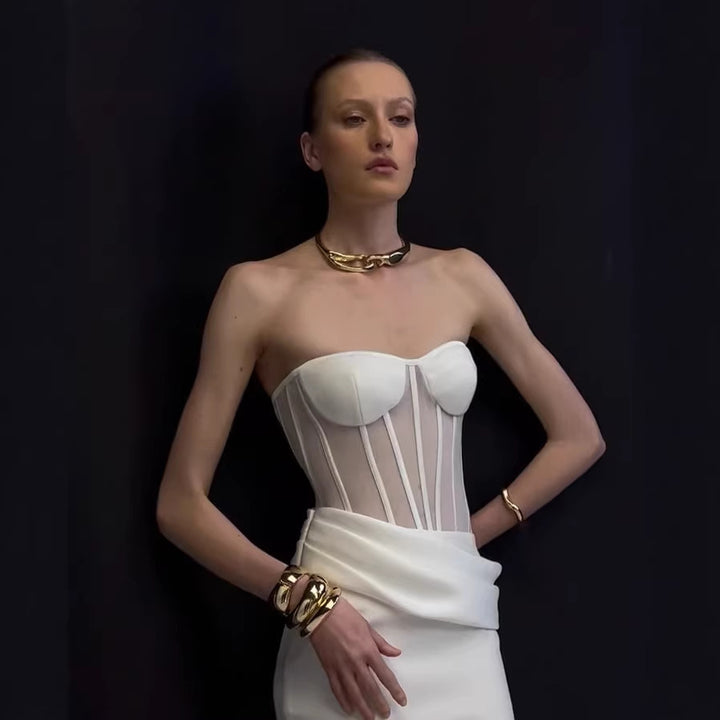 Damen Corsage-Langarmkleid mit elegantem Schnitt und fließendem Rock Echo Archiv