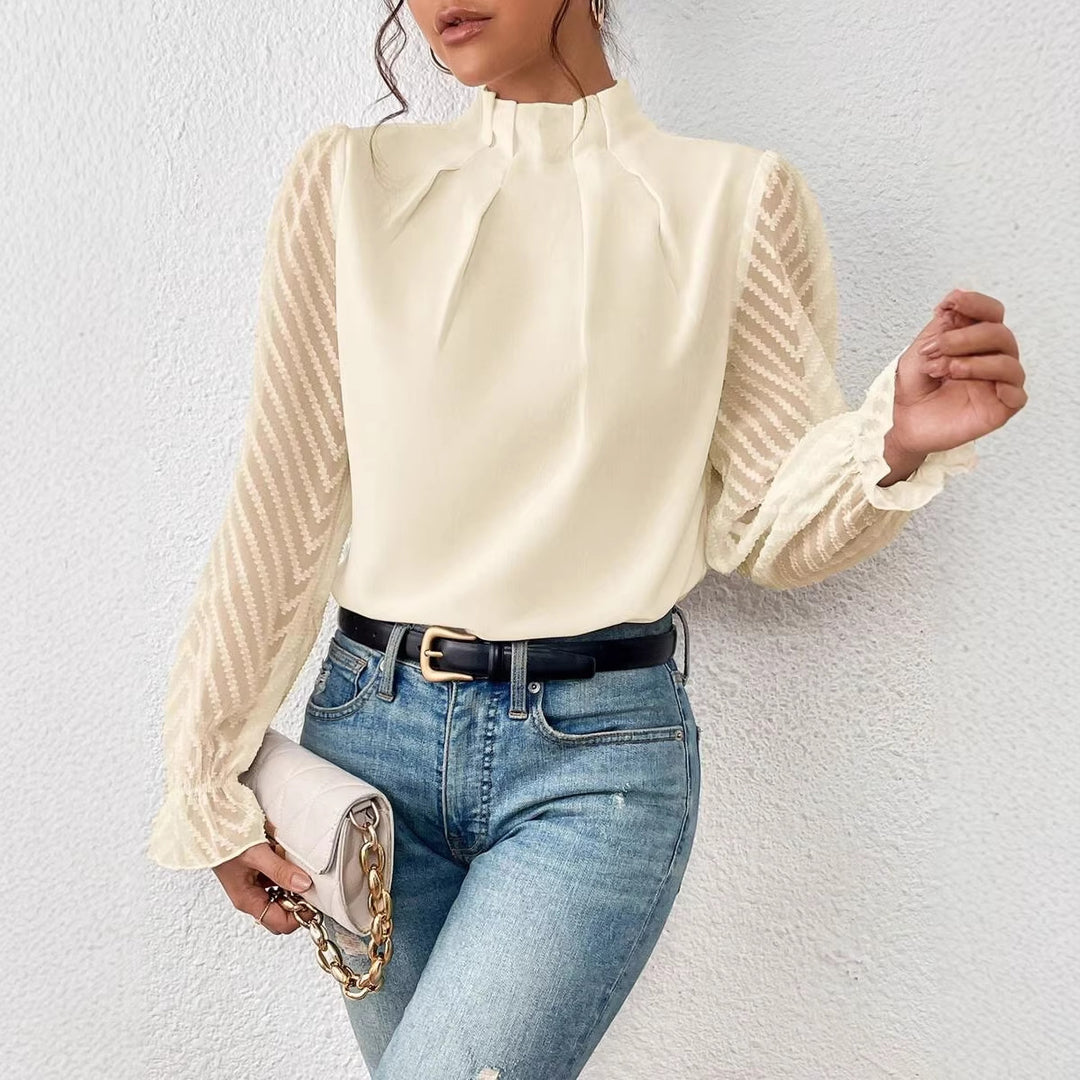Damen Taillierte Chiffonbluse mit Stehkragen und transparenten Chevron-Ärmeln Echo Archiv