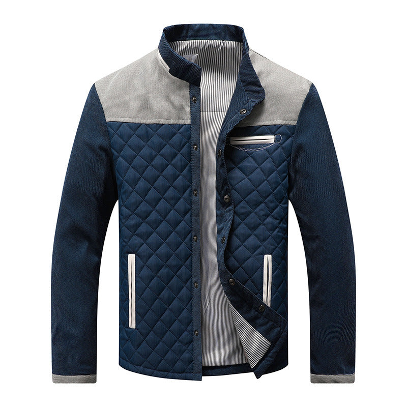Herren Gepolsterte Rauten‑Steppjacke mit Stehkragen und Kontrastbesatz Echoarchiv