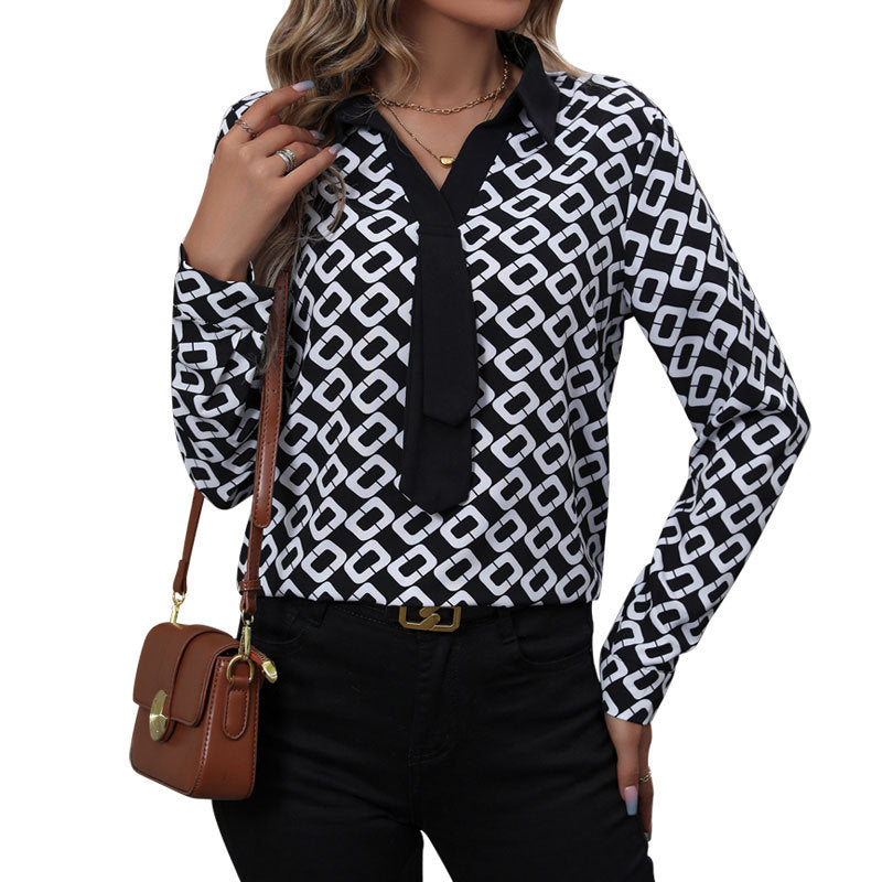 Damen Gemusterte Chiffon-Bluse mit Krawatten-Detail und geometrischem Print Echoarchiv