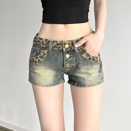 Damen Kurze Jeansshorts mit Leopardenmuster und gerafftem Bund Echo Archiv