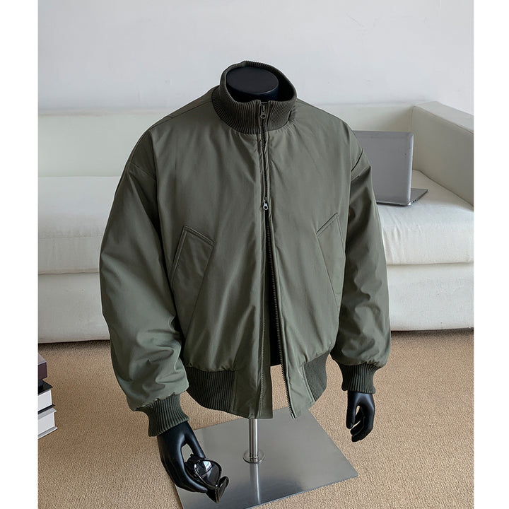 Herren Oversized Stepp-Bomber mit hoher Rippenkragenkonstruktion und verdecktem Reißverschluss Echo Archiv