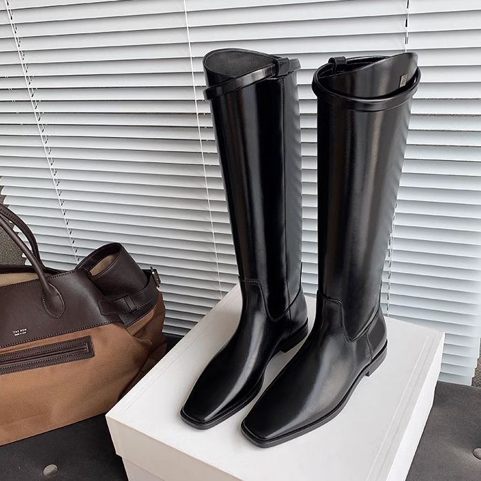 Damen Kniehohe Reitstiefel aus Glattleder mit quadratischer Zehenpartie und schlanker Silhouette Echo Archiv
