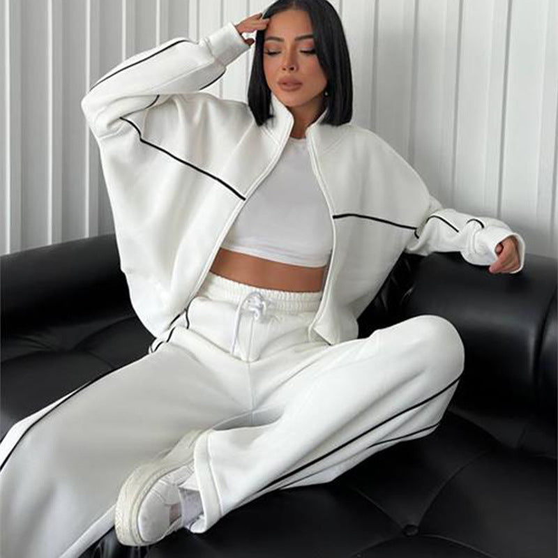 Damen nan Oversize Trainingsanzug Set mit Reißverschluss hohem Kragen und Kontrastpaspeln Echo Archiv