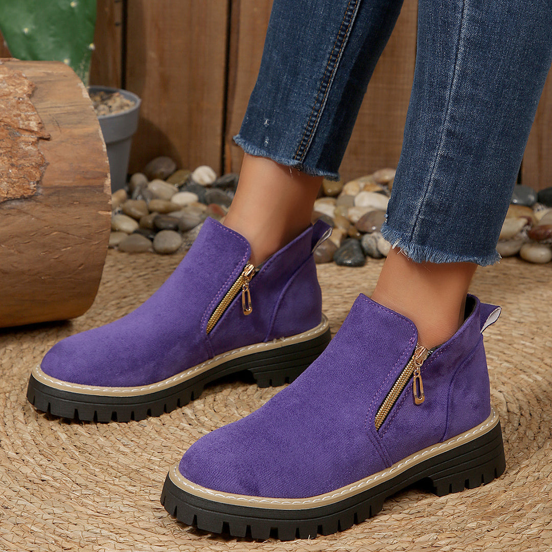 Damen Kurzschaft-Stiefelette aus Veloursoptik mit robust profilierter Sohle und seitlichem Reißverschluss – Varelle