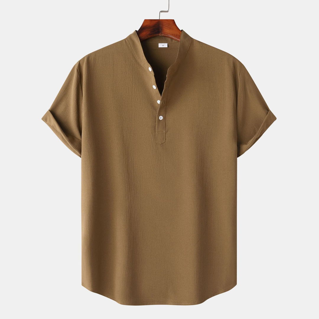 Herren Kurzarmhemd mit modernem Henley-Design und funktionalen Knöpfen Echoarchiv