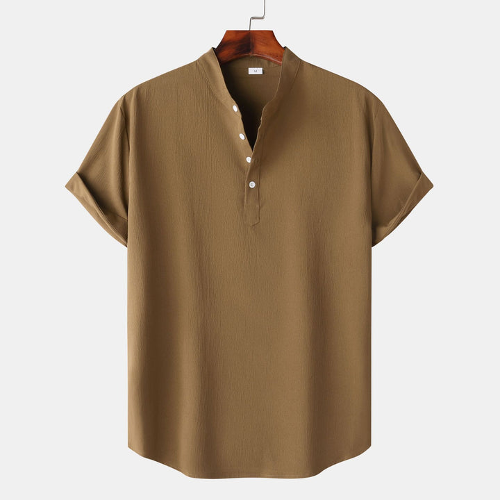 Herren Kurzarmhemd mit modernem Henley-Design und funktionalen Knöpfen Echoarchiv