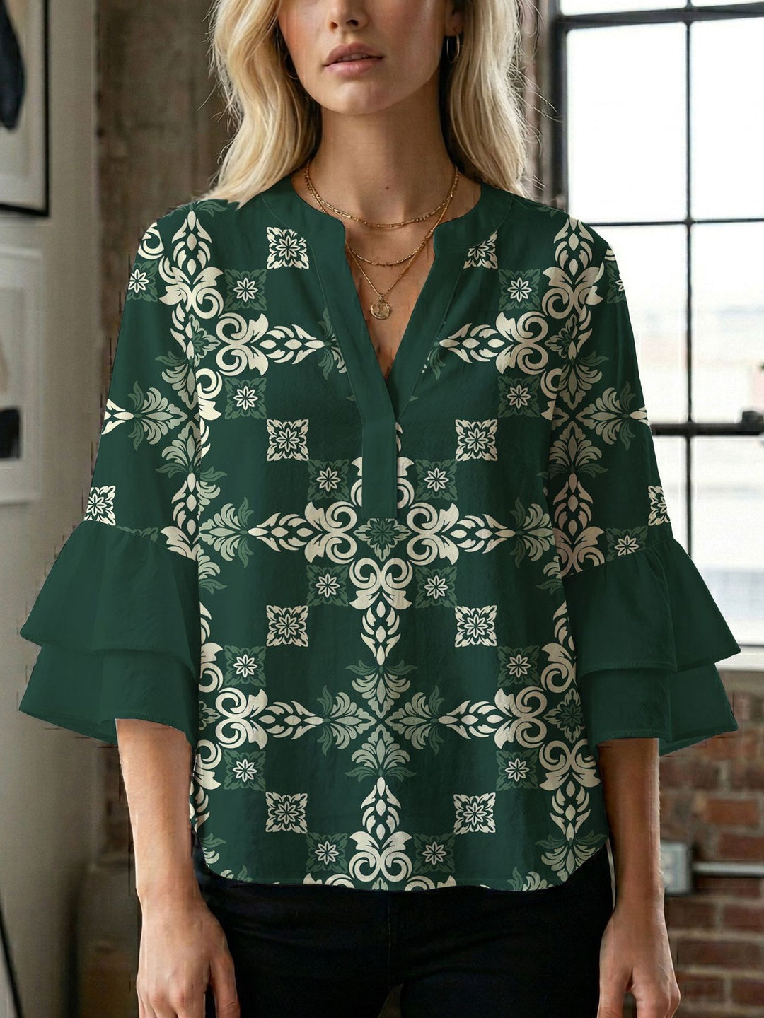 Damen Bluse mit wunderschönen floralem Design Echo Archiv