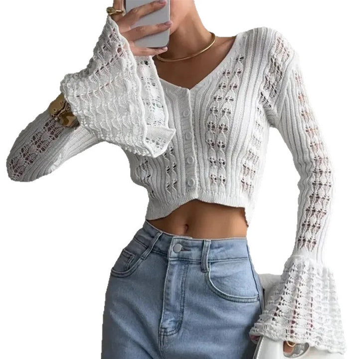 Damen Strickjacke im filigranen Design mit herzförmigen Ausschnitten Echo Archiv