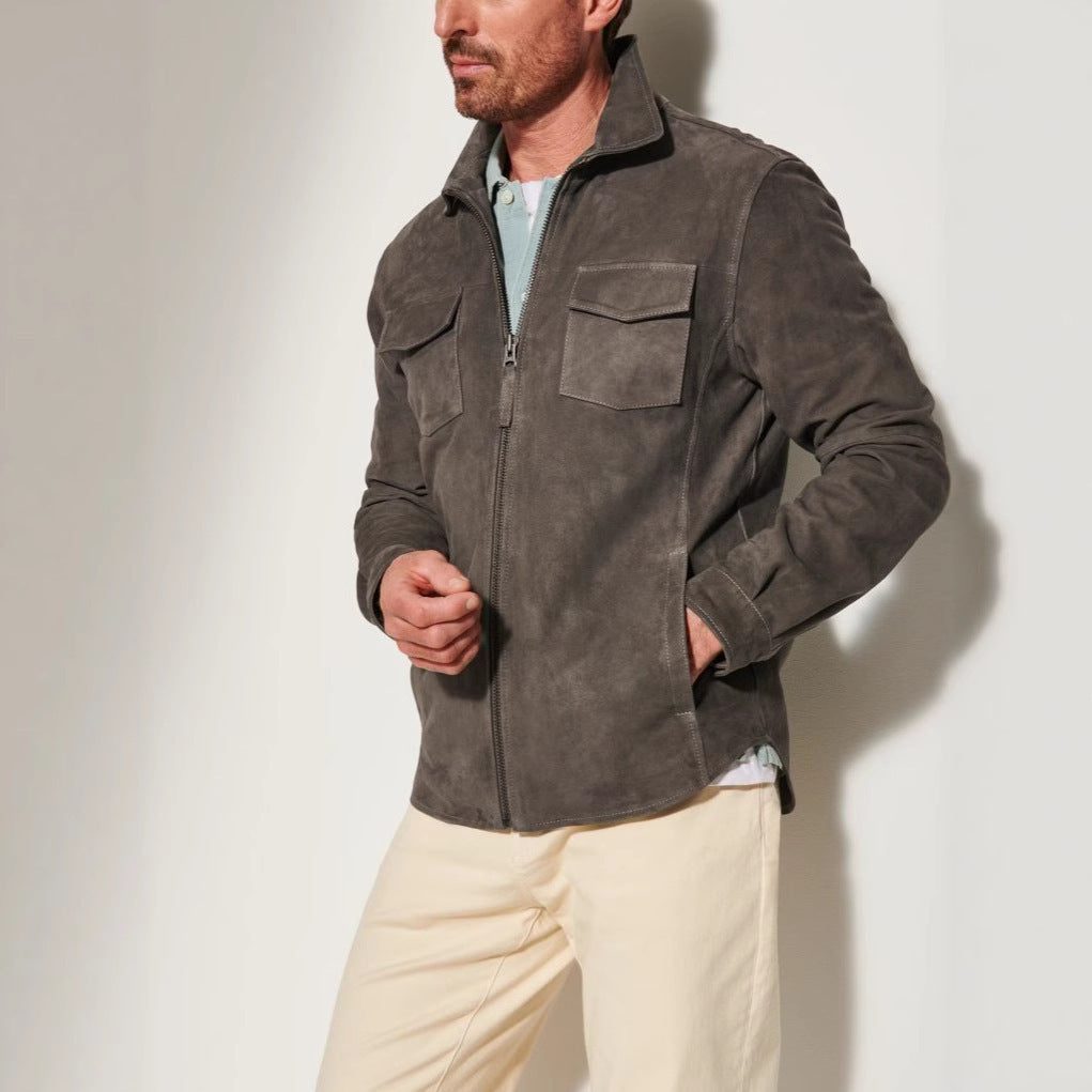 Herren elegante Wildlederjacke mit praktischen Brusttaschen Echoarchiv