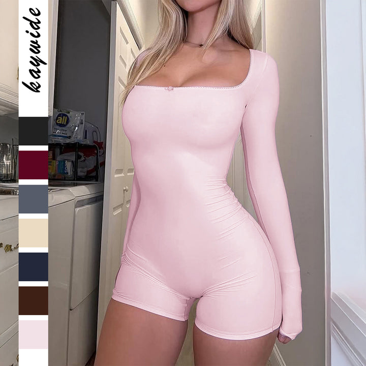 Damen figurbetonter Jumpsuit mit quadratischem Ausschnitt, langen Ärmeln und shorts-Länge – Solévia