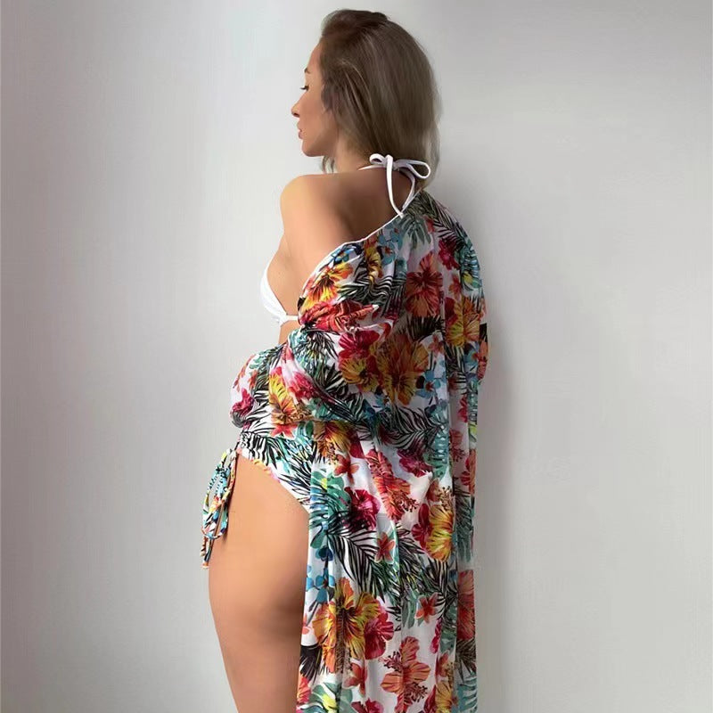 Damen Bikiniset mit hohem Bund und floralem Überwurf Echo Archiv