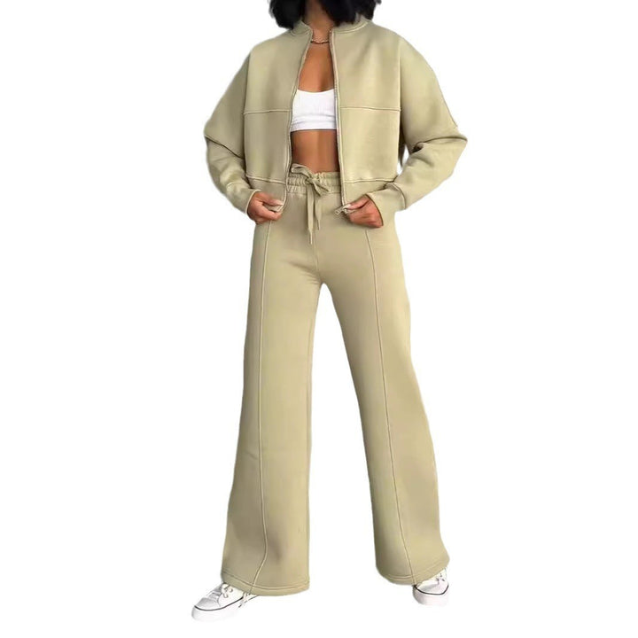 Damen nan kurz geschnittenes Blouson mit Reißverschluss und weiter High-Waist Jogginghose Set Echo Archiv