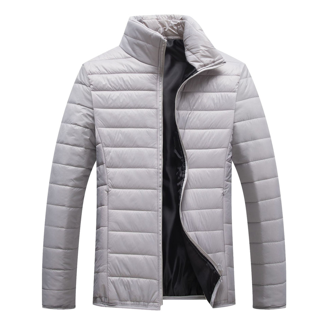 Herren Steppjacke mit hochgeschlossenem Kragen und wärmender Füllung Echoarchiv