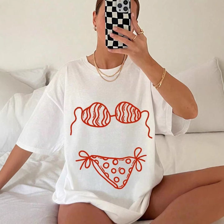 Damen oversized T-Shirt mit kreativem Bikinimotiv und lässigem Schnitt Echo Archiv