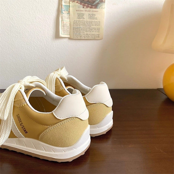Damen modische Sneakers mit atmungsaktivem Obermaterial und praktischer Schnürung Echo Archiv