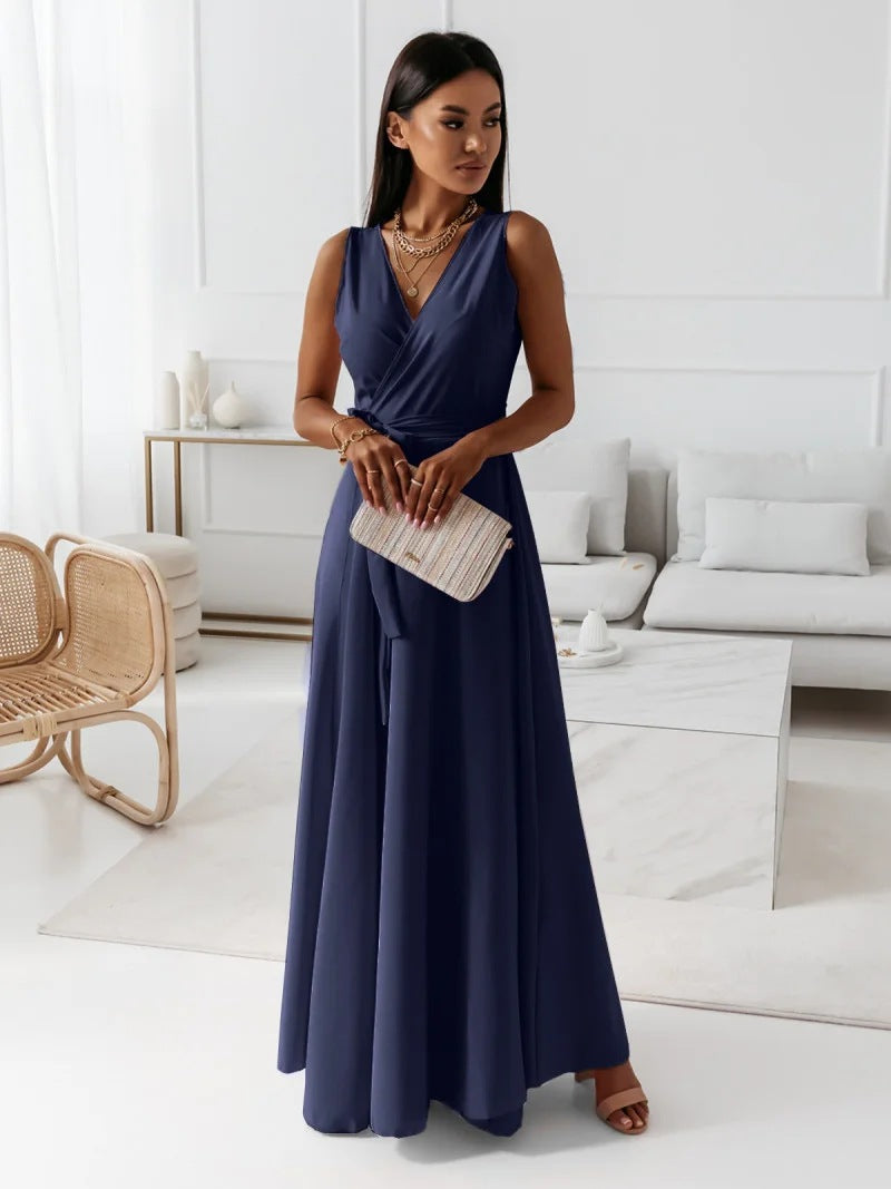 Elegantes Langes Damenkleid mit V-Ausschnitt – Élara