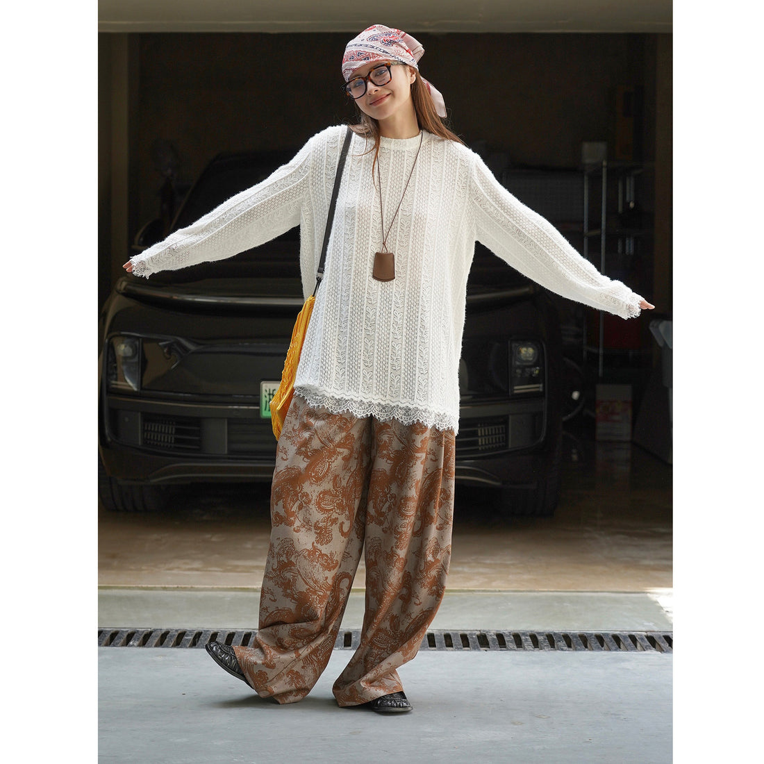 Damen Transparenter Ajourstrick-Pullover mit Spitzenkante Echoarchiv