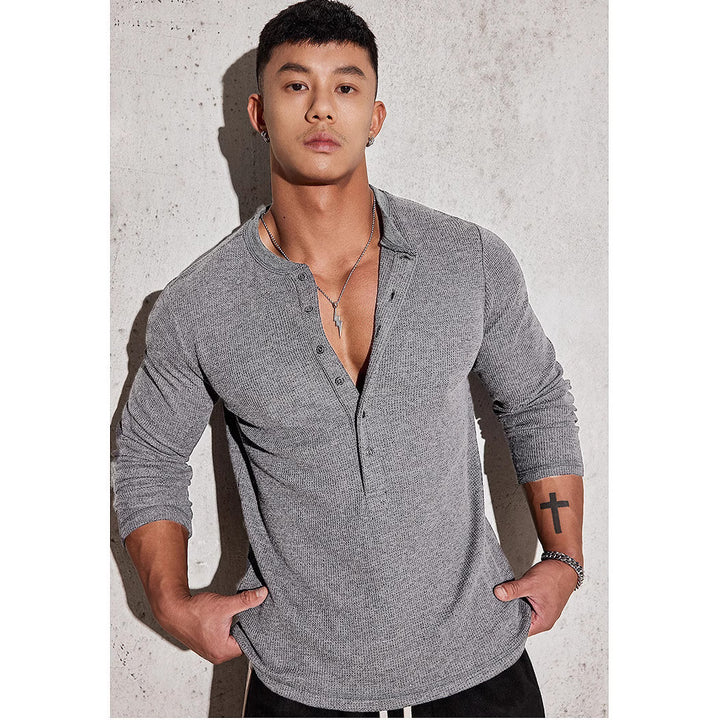 Herren Langarmshirt mit strukturiertem Design und modischen Knopfdetails Echoarchiv