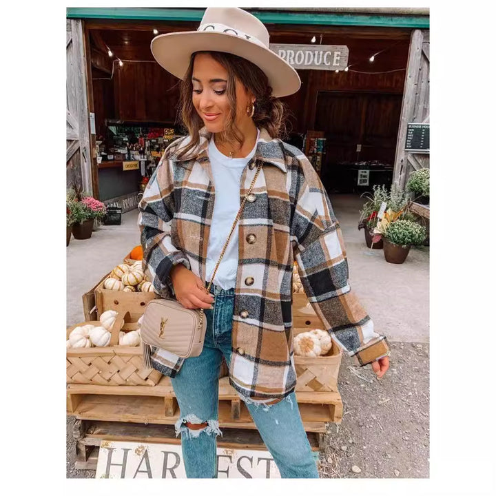 Damen Oversized Kariertes Flanell‑Shacket mit Brusttaschen und Holzknöpfen Echoarchiv