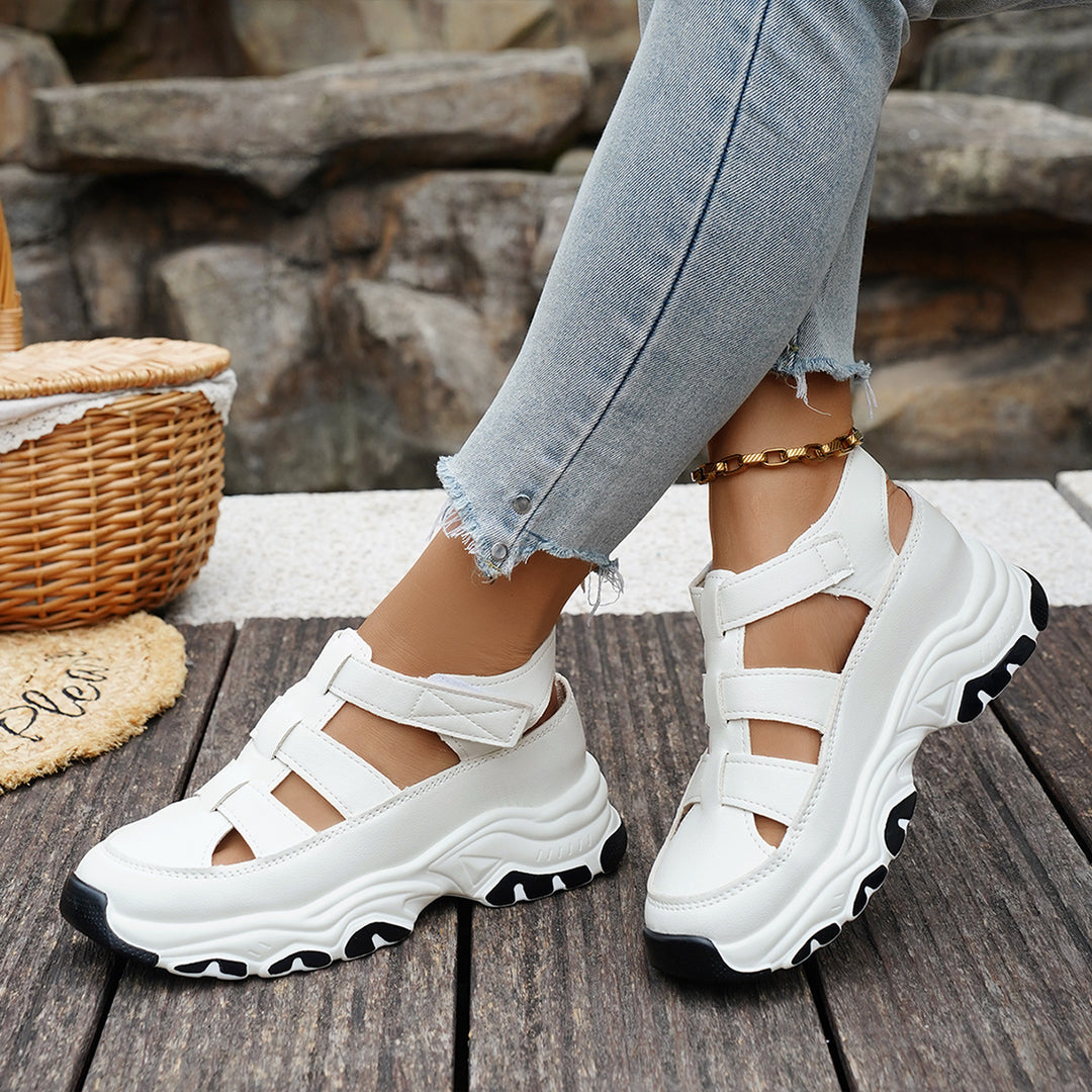 Damen  sportive Plateau-Sandalette im Sneakerstil mit verstellbaren Riemen und dämpfender EVA-Sohle Echo Archiv