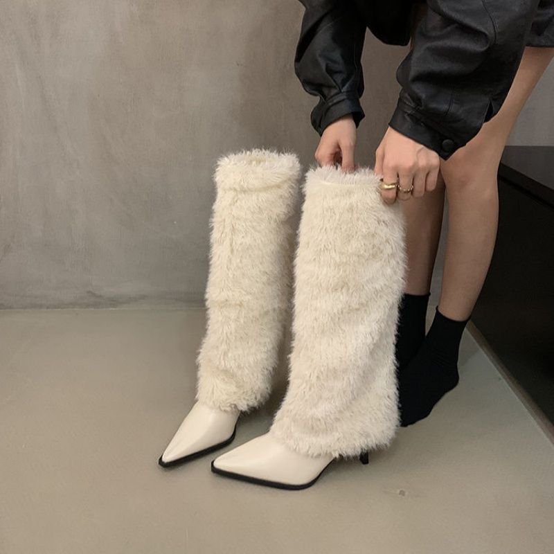 Damen spitz zulaufende Stiefel mit hohem Kunstfell‑Schaft und geformtem Kittenabsatz – Lioré