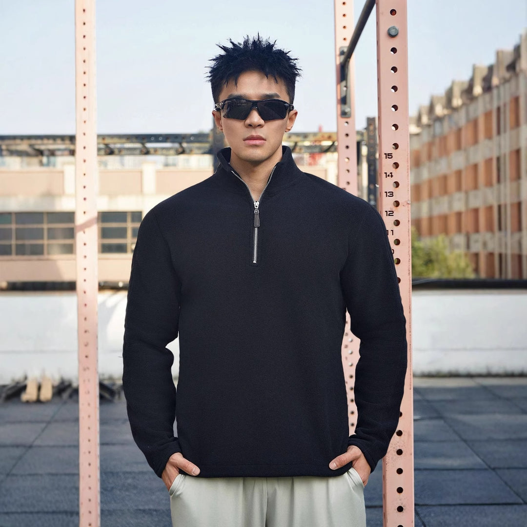 Herren Fleece-Pullover mit modernem Stehkragen und attraktiven Reißverschlussdetails Echoarchiv