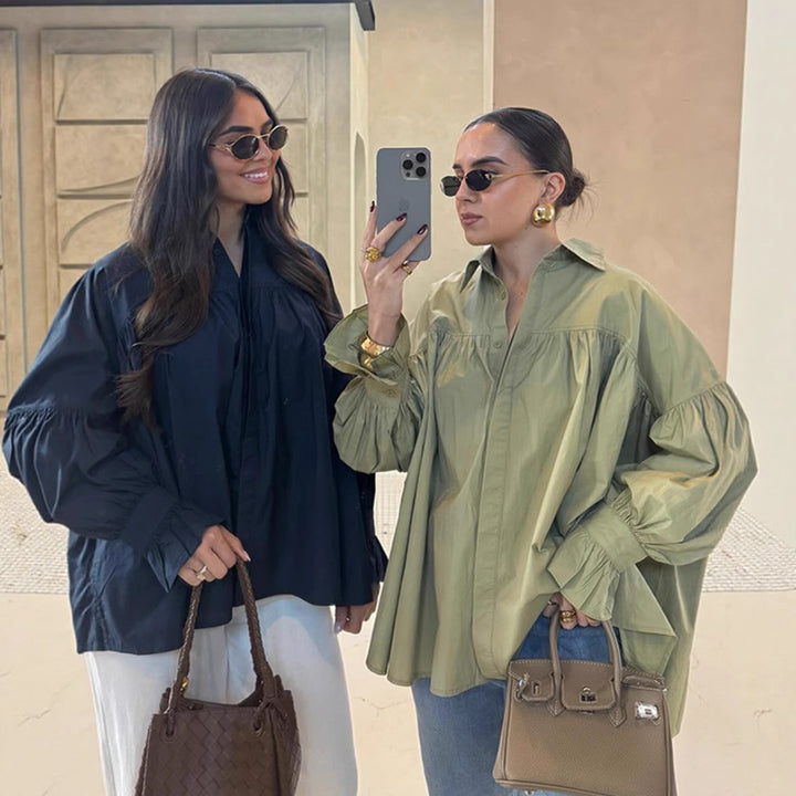 Damen nan oversized Tunika-Bluse mit verdeckter Knopfleiste, geraffter Passe und Volantmanschette Echo Archiv