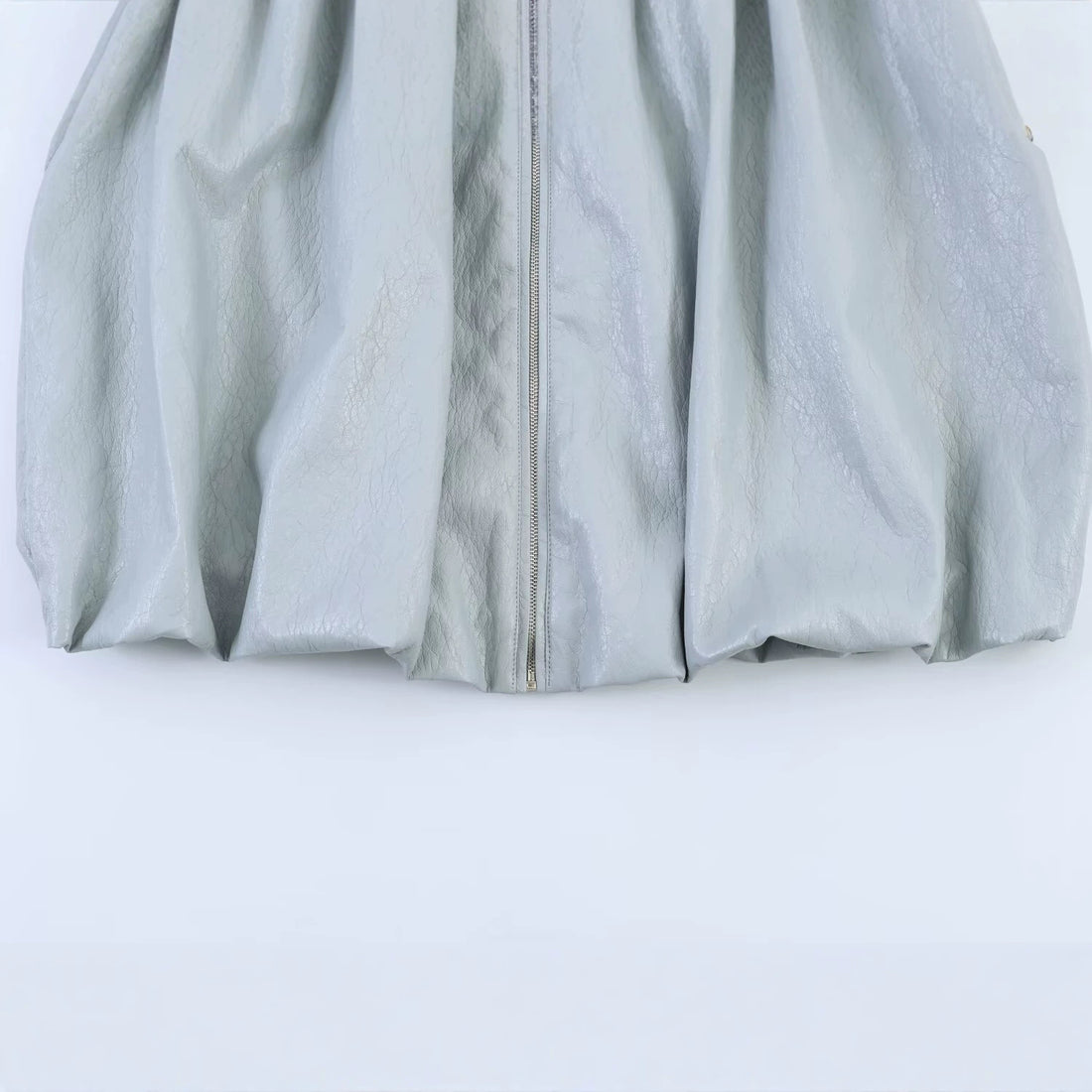 Damen Oversize-Jacke mit Ballonärmeln, Reißverschluss und geraffter Passe Echo Archiv