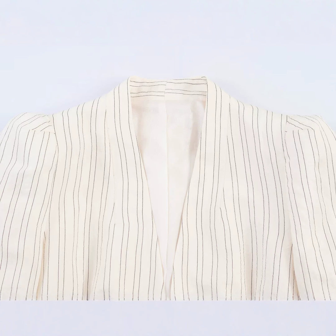 Damen Taillierter Peplum-Blazer mit tiefem V-Ausschnitt und Nadelstreifen Echo Archiv