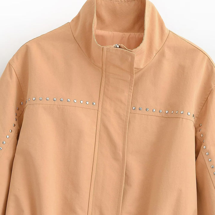 Damen Kurzjacke mit Nietenbesatz, Stehkragen und Taillengürtel Echo Archiv