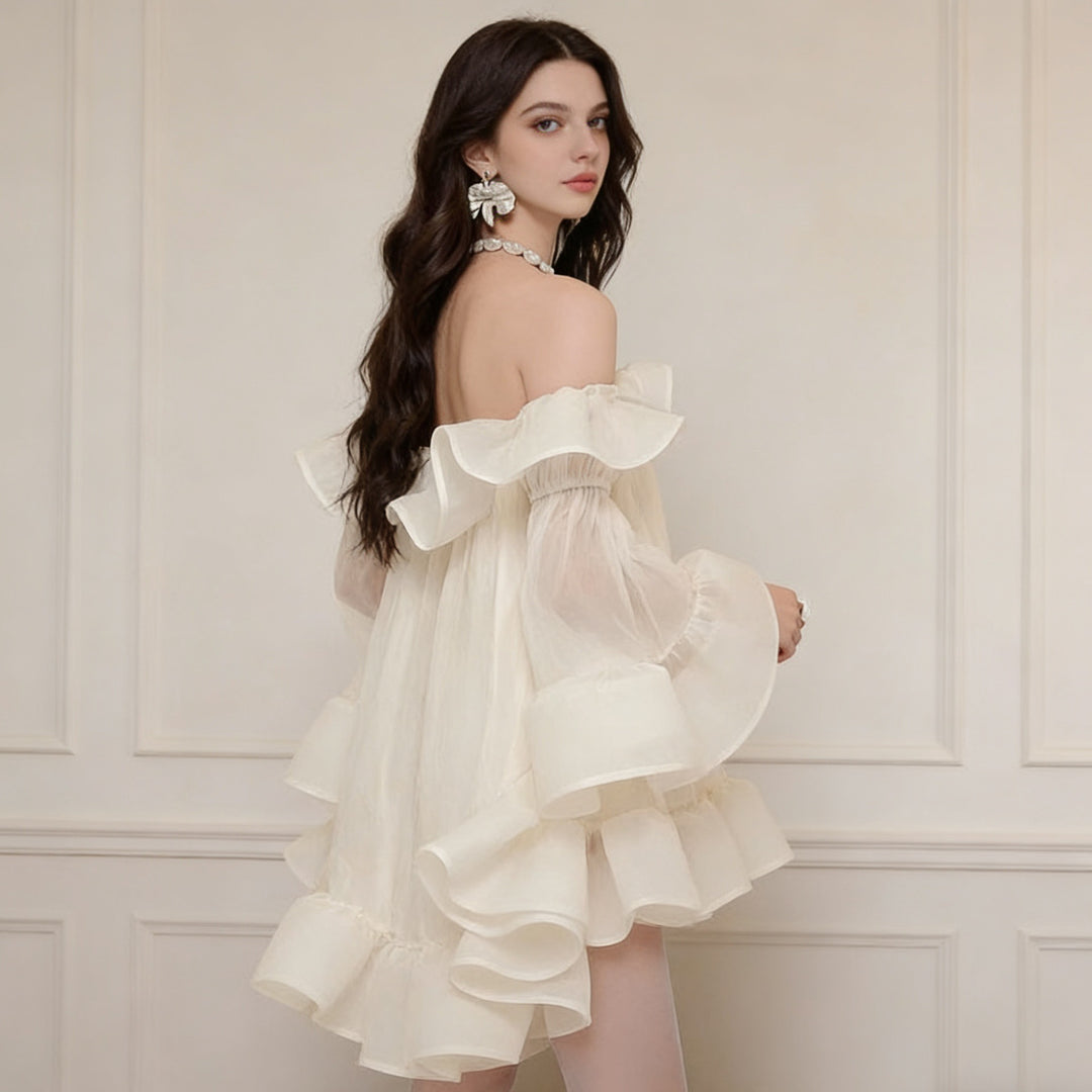 Damen Verspielt-romantisches Minikleid mit Volants und schulterfreiem Design Echo Archiv