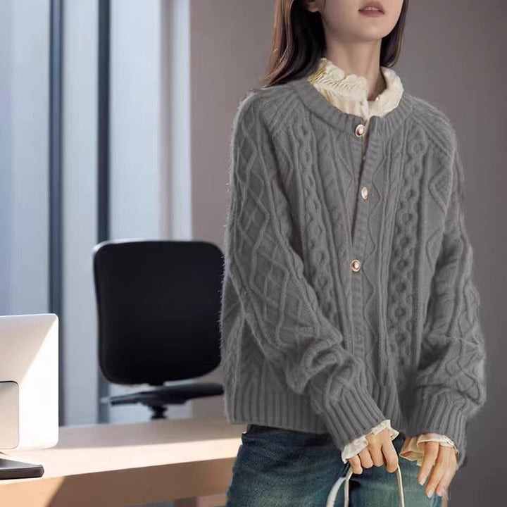 Damen Kuscheliger Zopf- und Rautenstrick-Cardigan mit Perlmuttknopfblende Echoarchiv