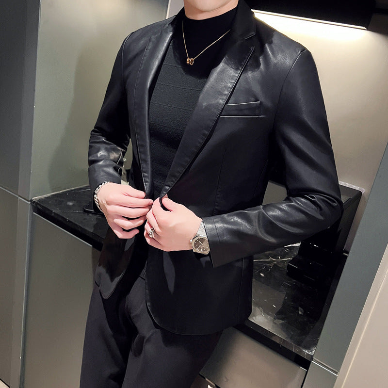 Herren eleganter Slim-Fit Lederimitat-Blazer mit Reverskragen und Pattentaschen Echoarchiv