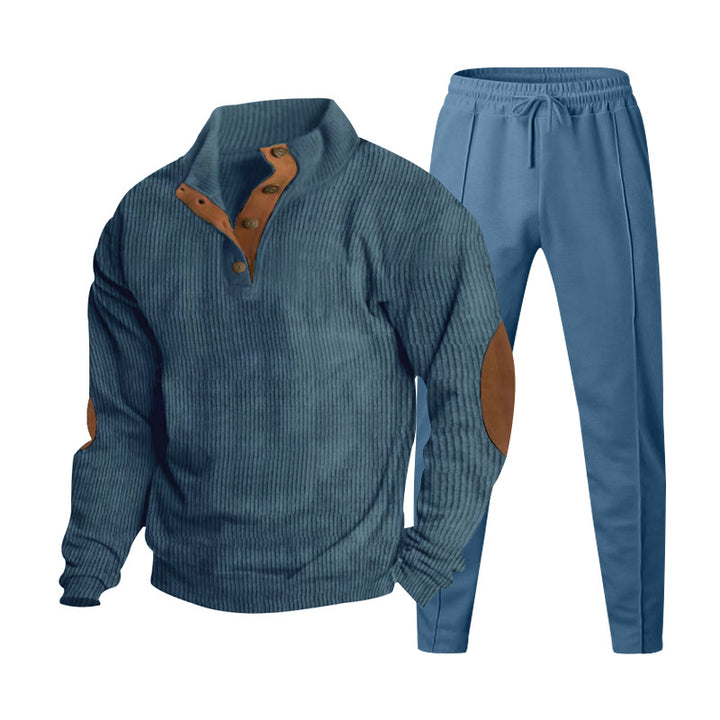 Herren nan gerippter Henley-Freizeitanzug mit dekorativer Knopfleiste und Wildleder-Ellenbogenpatch konisch geschnittene Jogginghose Echo Archiv