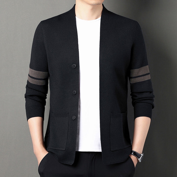 Herren modische Strickjacke mit eleganten Knöpfen und praktischen Taschen Echoarchiv