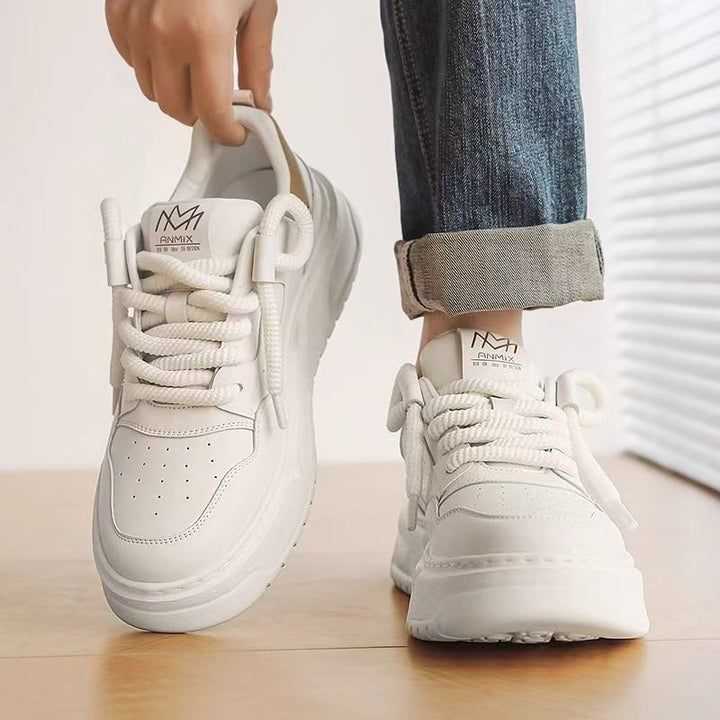 Damen sportliche Chunky Sneakers mit robustem Profil und komfortabler Dämpfung Echo Archiv