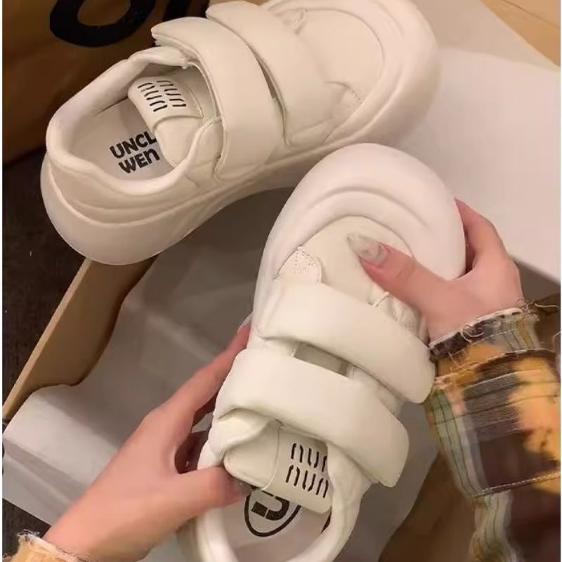 Damen Sportliche Plateau Sneakers mit verstellbarem Klettverschluss Echo Archiv