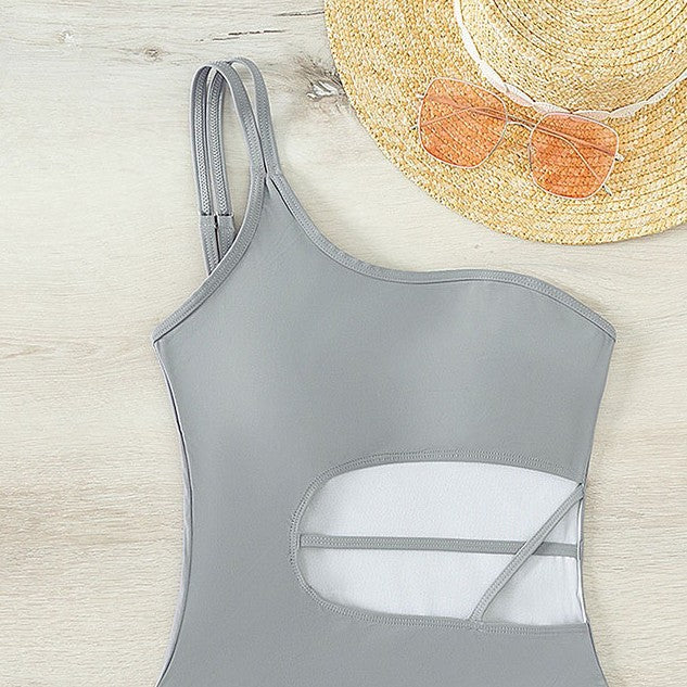 Damen Einteiliger Badeanzug mit anspruchsvollem Cut-Out-Design Echo Archiv