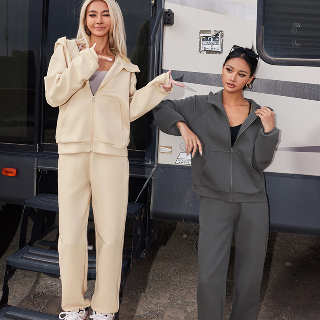 Damen Kapuzenjacke aus weichem Baumwollfleece im Oversize-Schnitt mit Kängurutaschen – Auréline