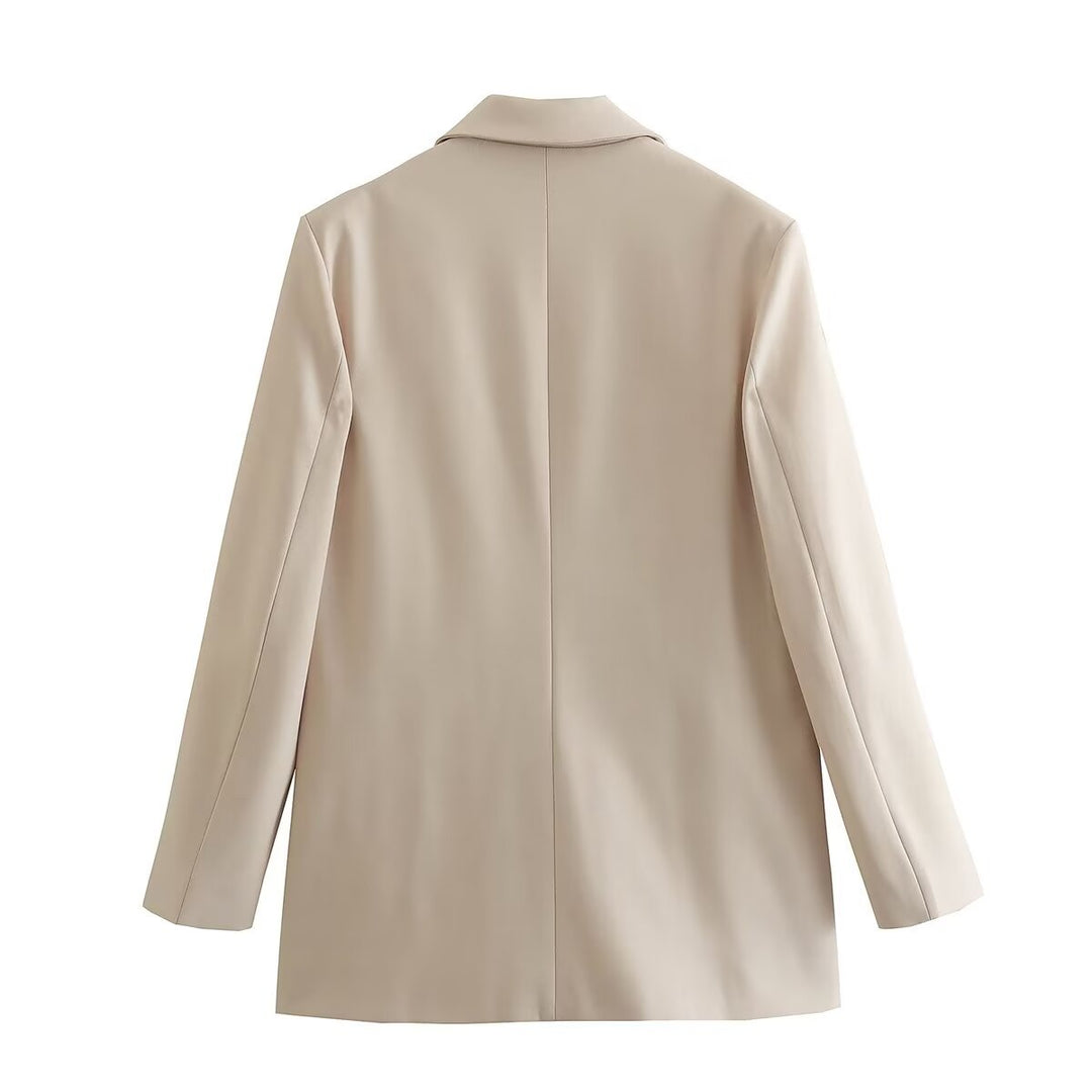 Damen figurbetonter zweireihiger Longblazer mit spitzem Revers leicht verlängertem Saum und Pattentaschen – Valéne