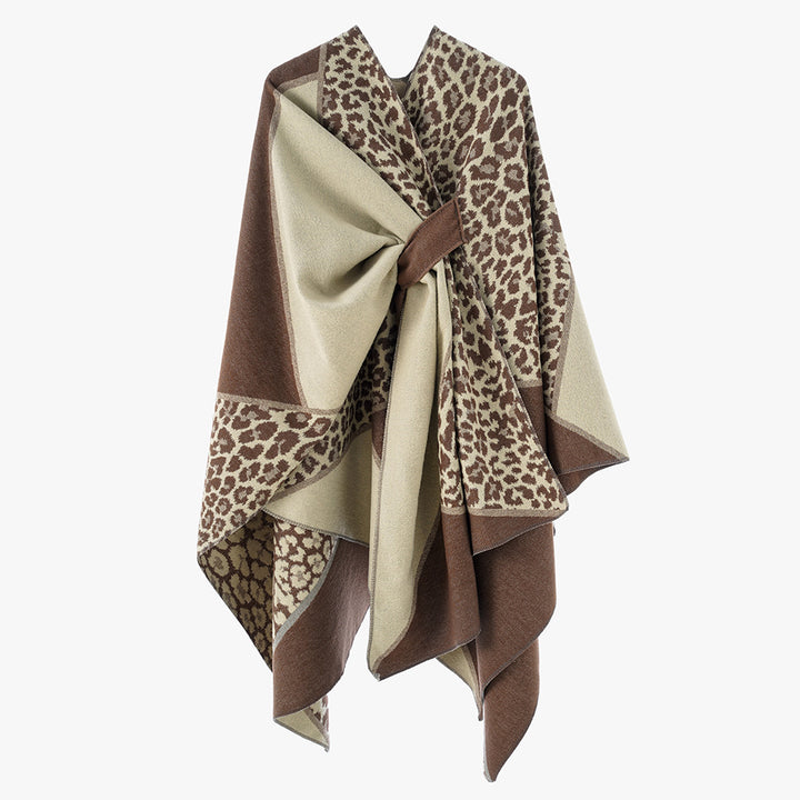 Damen Reversibles Feinstrick‑Cape mit tonalem Leo‑Jacquard und Gurtführung Echo Archiv
